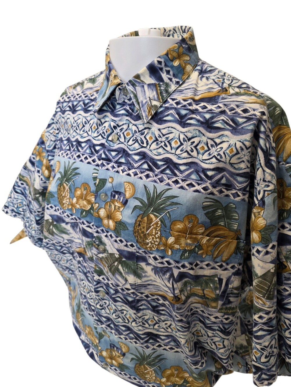 Pierre Cardin Hawaiian Shirt - Picture 3 of 5